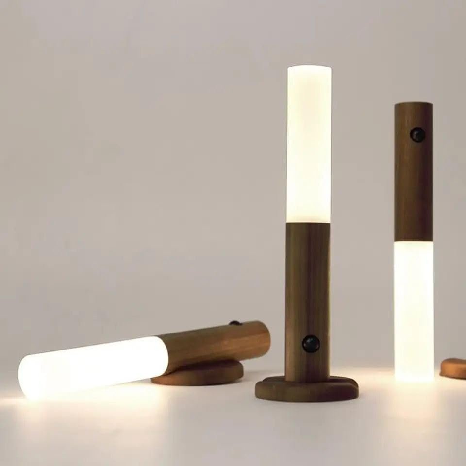 كشاف ليلي LED ذكي بمستشعر حركة، تصميم خشبي أنيق، قابل للشحن عبر USB، إضاءة دافئة، مناسب لغرف النوم والممرات - صورة 10