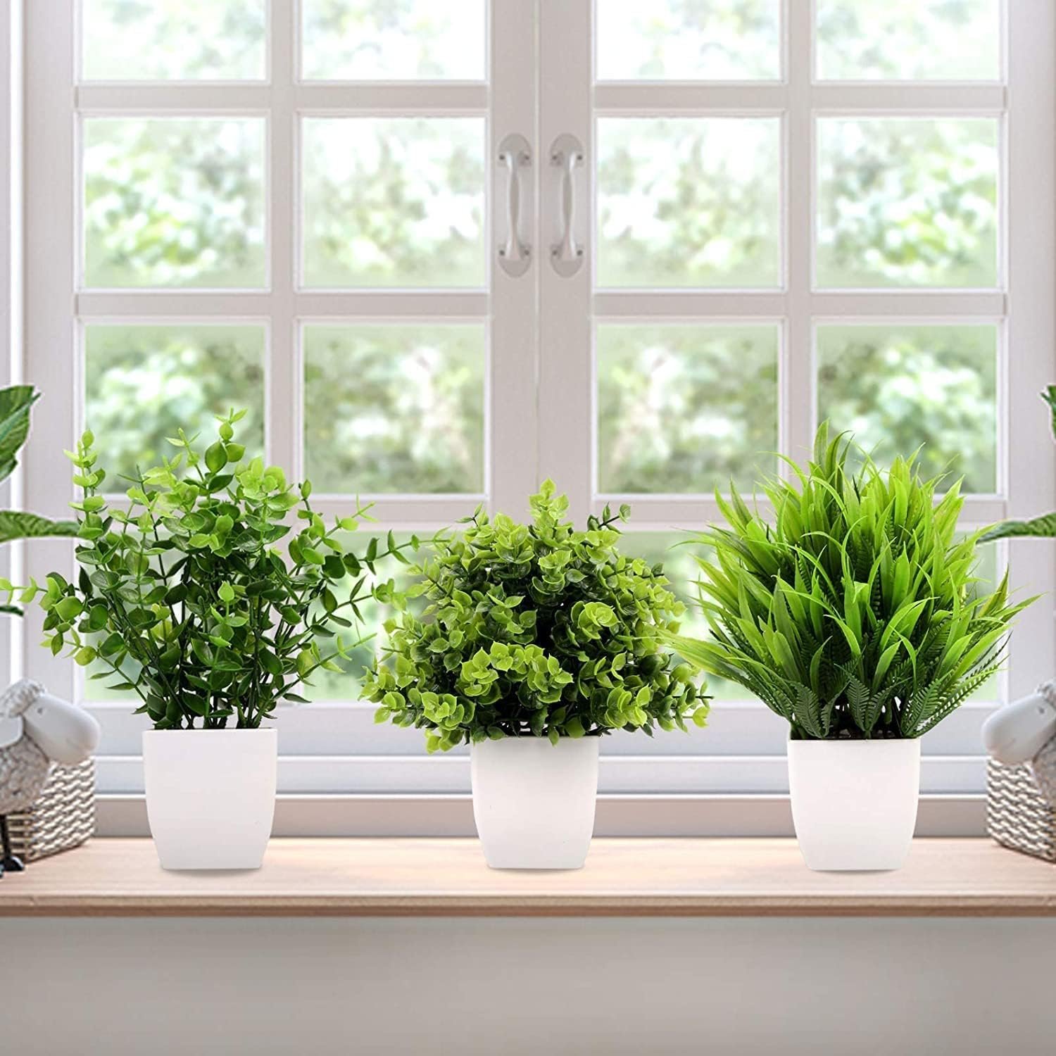 قطع 6 نباتات اصطناعية بوعاء صغير بلاستيكي مزين بأوراق خضراء عشوائيه مع مزهرية للمنزل والمكتب وغرفة ديكور المساحات الخضراء متعدد الألوان - صورة 4