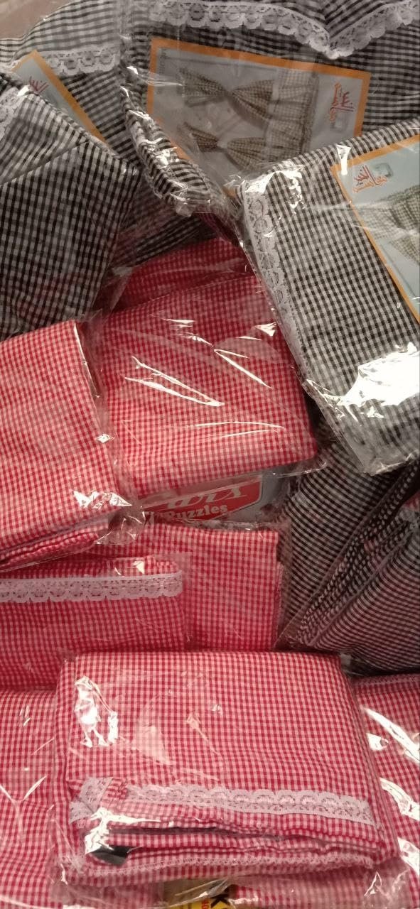 ستائر قصيرة منقوشة تحت الحوض للمطبخ بيسترو على الطراز الريفي مزيج القطن شكل مربعات أحمر