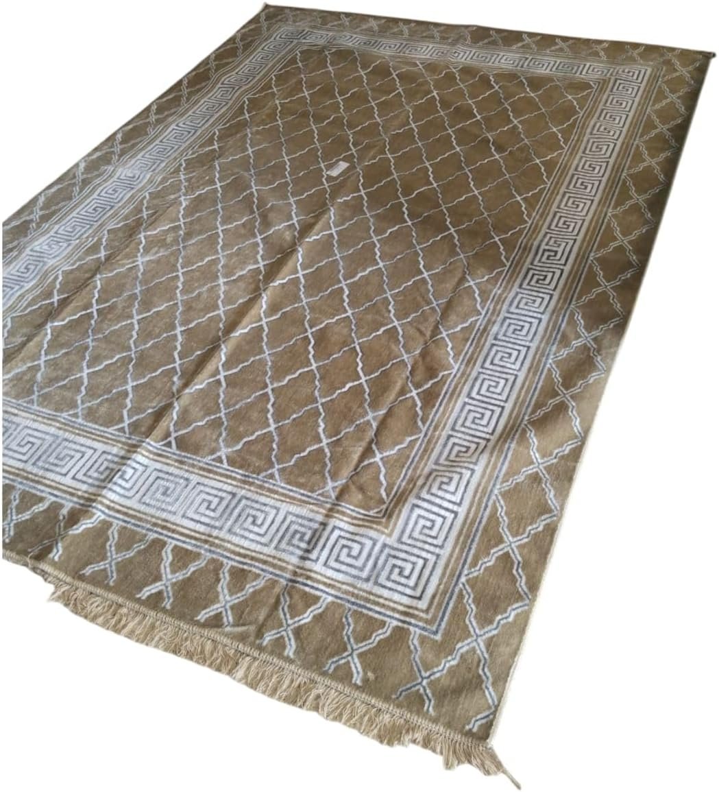 حافظة سجاد عالية الجودة مقاس200×280 سم . التصوير على الطبيعة . وزن الحافظة 3.5 كيلو (متعدد 11)، قماش