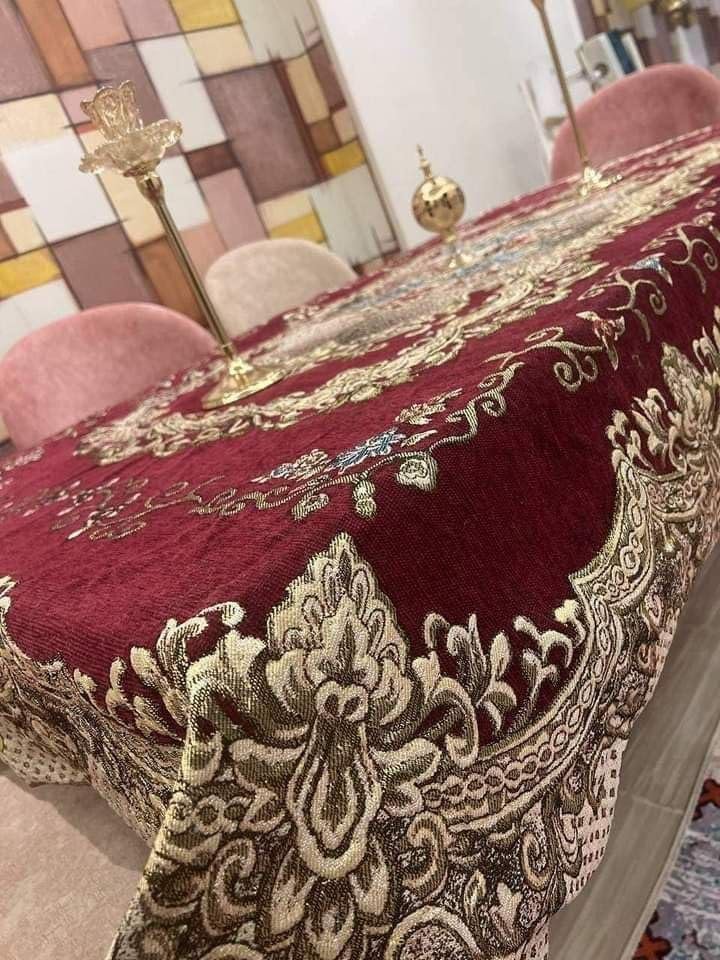 مفرش طاولة مربع مبطن ثقيل مقاس 100 × 100 سم، ديكور طاولة مركزية انيق لغرفة المعيشة متعدد الاستخدامات - صورة 9