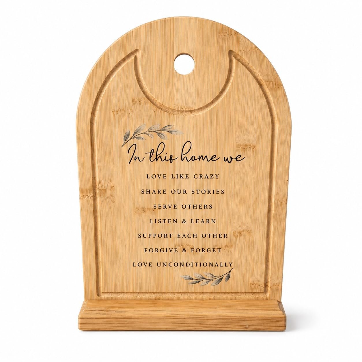 In This Home We Wooden Decor Stand, Natural Wood Finish, Freestanding, Rustic Farmhouse Style, Inspirational Family Quote, 24 x 34 cm - صورة 2